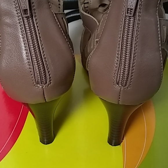 Shoes, Sandals, Gladiator Heels 3in, Size 10 - Picture 3 of 4